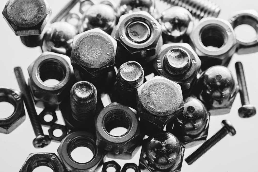 Porcas e parafusos: como escolher e onde comprar?